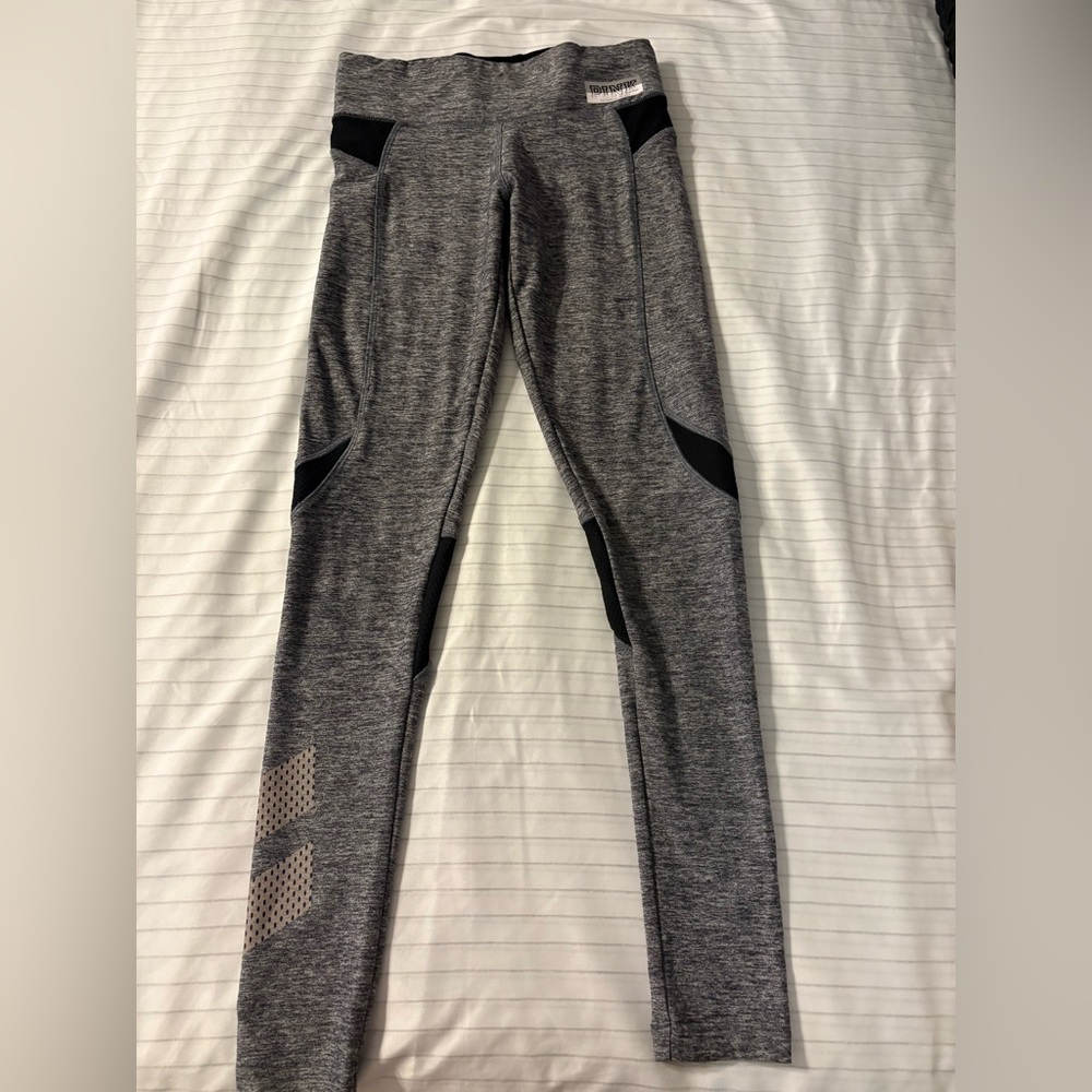 Victoria's Secret Pink Ultimate Yoga Leggings
